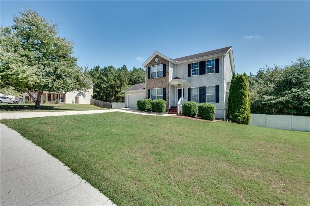 3 bedroom, 3 bathroom, 1,523 sq ft single family residence for sale at 4390 Telida Trail, Snellville, GA 30039 — photo 4