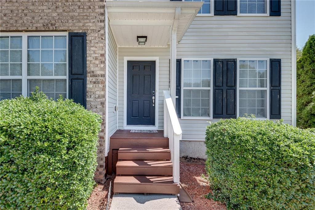 3 bedroom, 3 bathroom, 1,523 sq ft single family residence for sale at 4390 Telida Trail, Snellville, GA 30039 — photo 5
