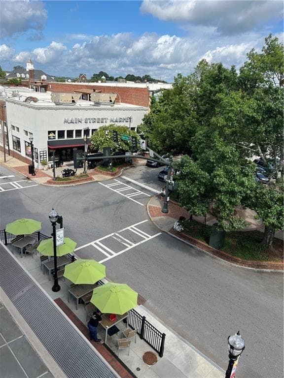 2 bedroom, 3 bathroom, 1,800 sq ft condominium for rent at 106 Spring Street, Gainesville, GA 30501 for $5,500 a month — photo 4