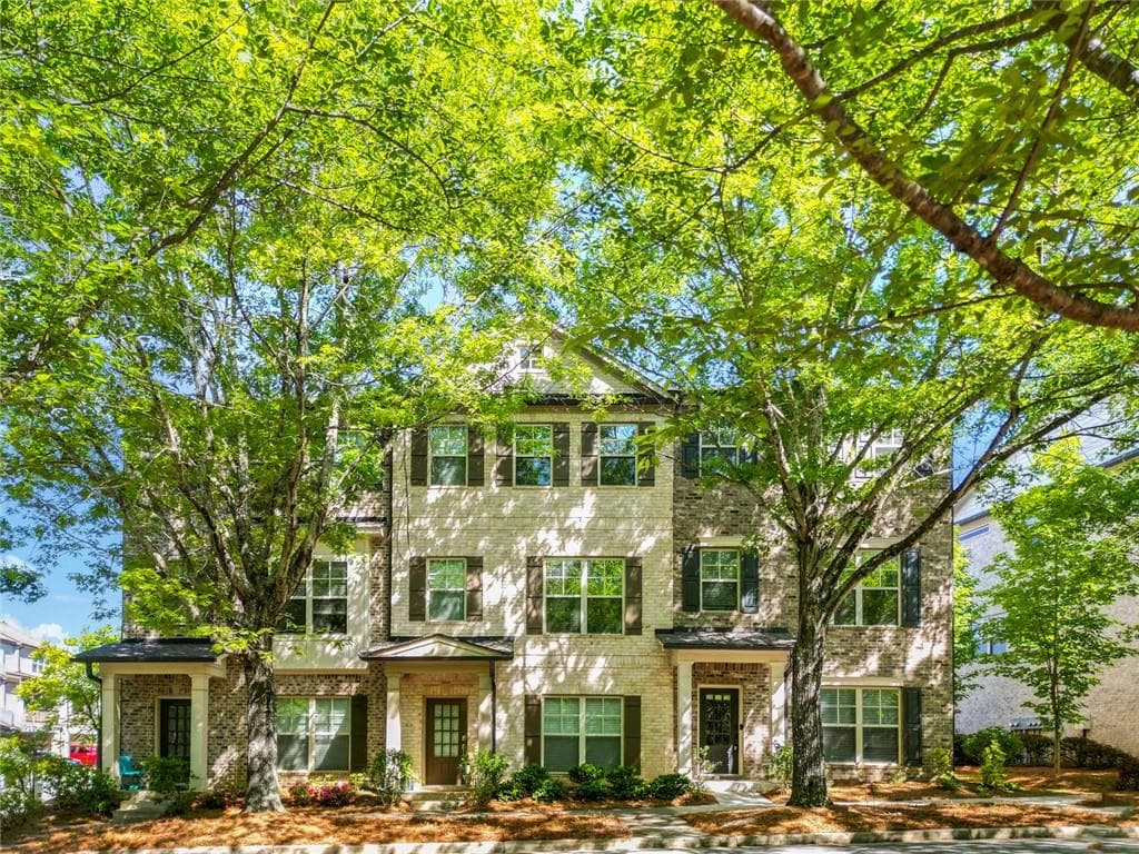 3 bedroom, 4 bathroom, 2,000 sq ft townhouse for sale at 1560 Baygreen Road, Suwanee, GA 30024 — photo 9