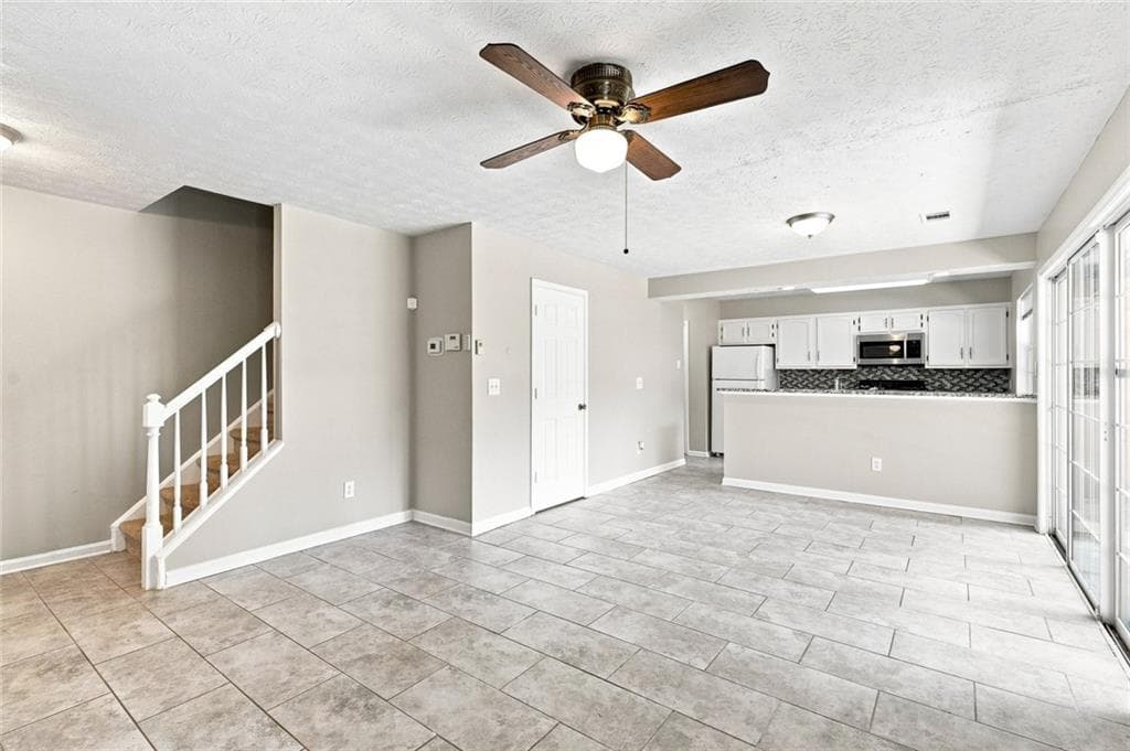 2 bedroom, 2 bathroom, 1,196 sq ft condominium for rent at 5557 Clover Rise Lane, Norcross, GA 30093 for $1,700 a month — photo 6