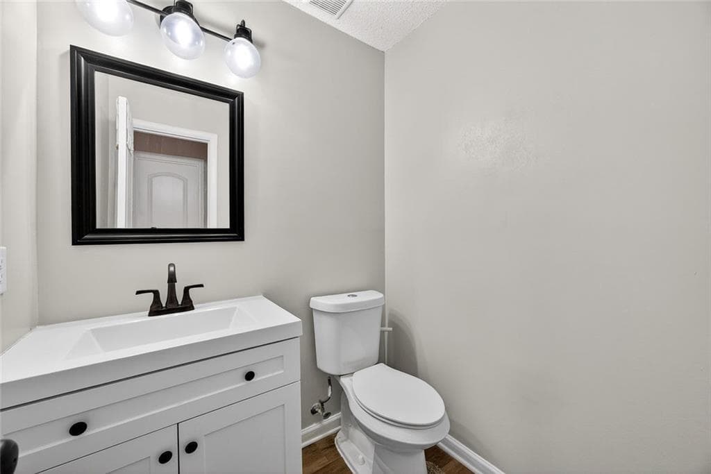 3 bedroom, 3 bathroom, 1,266 sq ft townhouse for sale at 2739 Whitewater Court, Austell, GA 30106 — photo 7