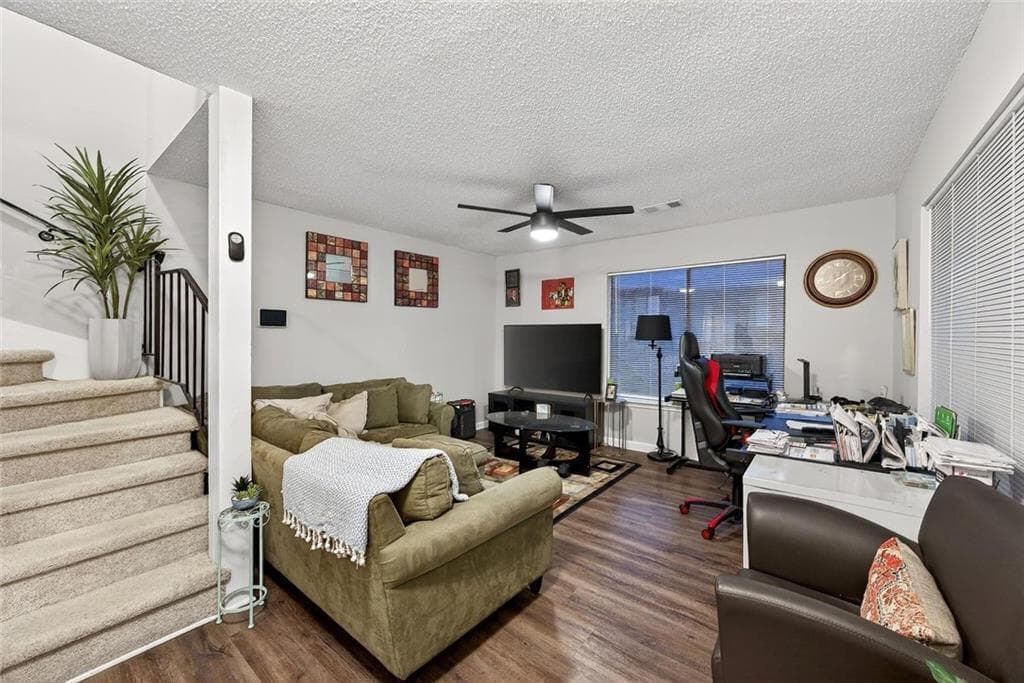 3 bedroom, 3 bathroom, 1,266 sq ft townhouse for sale at 2739 Whitewater Court, Austell, GA 30106 — photo 9