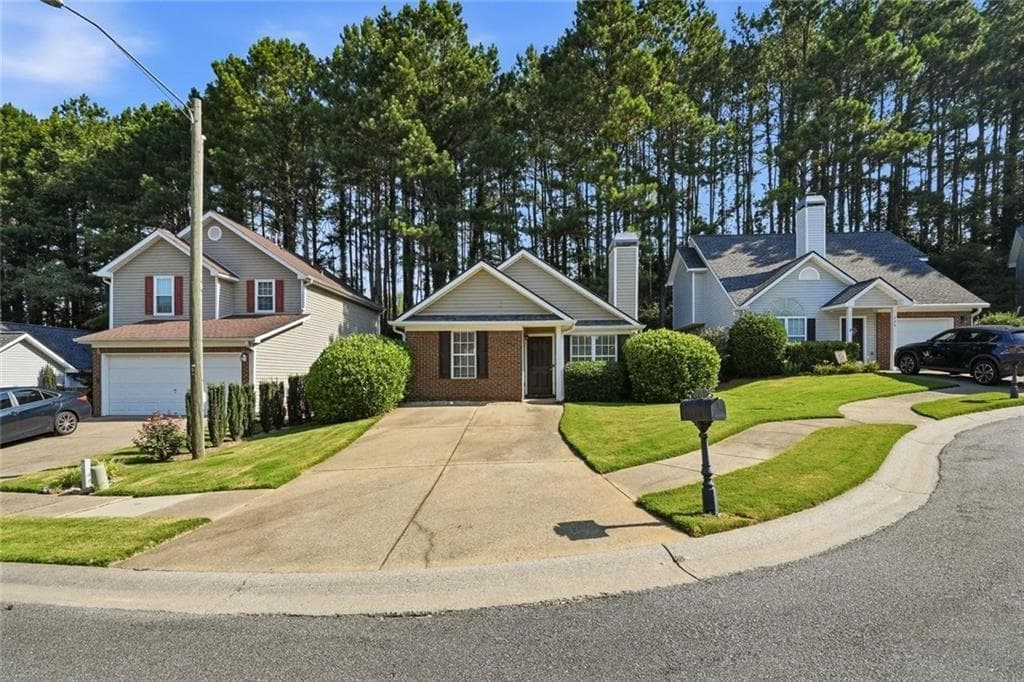 2 bedroom, 1 bathroom, 792 sq ft single family residence for sale at 226 Park Place, Woodstock, GA 30189 — photo 3
