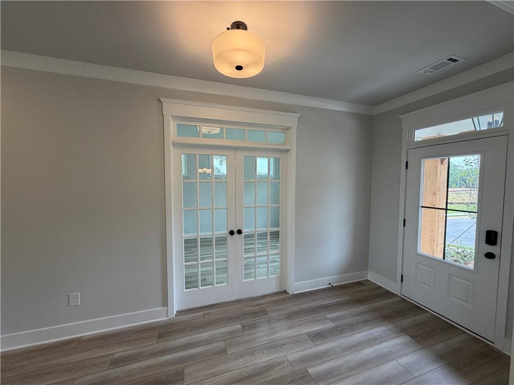 5 bedroom, 4 bathroom, 3,445 sq ft single family residence for sale at 1057 Hawkins Creek Drive, Jefferson, GA 30549 — photo 3