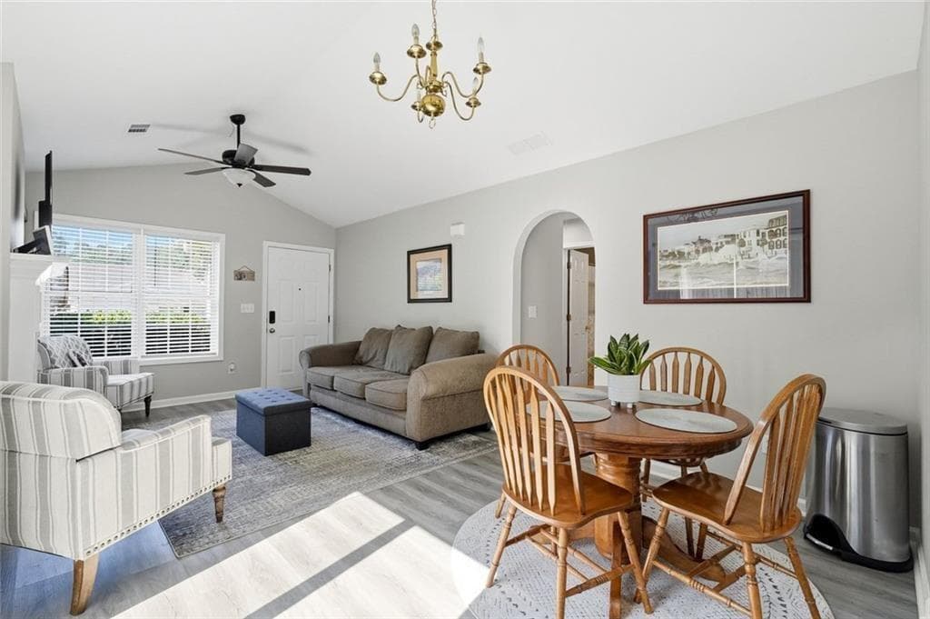 2 bedroom, 1 bathroom, 792 sq ft single family residence for sale at 226 Park Place, Woodstock, GA 30189 — photo 7