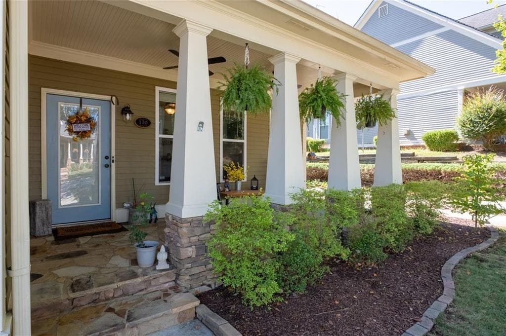 3 bedroom, 2 bathroom, 1,666 sq ft single family residence for sale at 170 Ryan Lane, Covington, GA 30014 — photo 6
