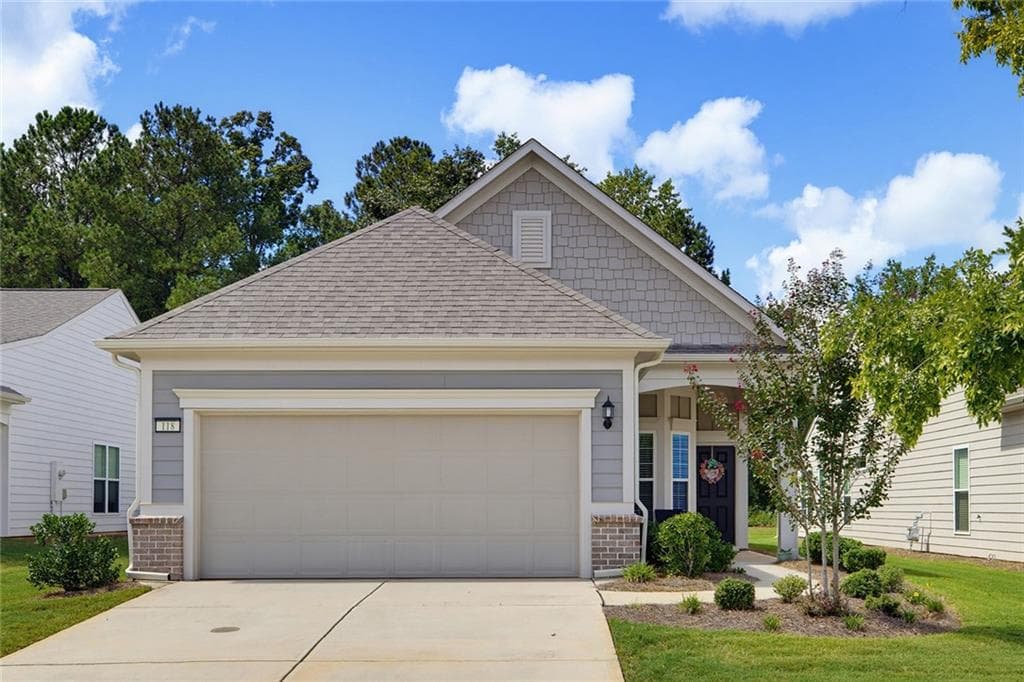 2 bedroom, 2 bathroom, 1,581 sq ft single family residence for sale at 118 Alcovy Court, Griffin, GA 30223