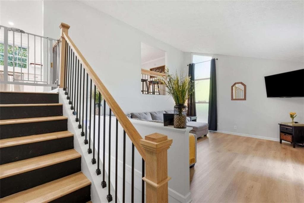 3 bedroom, 3 bathroom, 2,218 sq ft single family residence for sale at 309 Burke Circle, Mcdonough, GA 30253 — photo 5