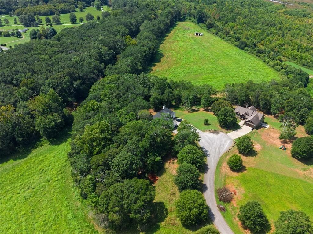 3 bedroom, 3 bathroom, 4,799 sq ft single family residence for sale at 449 Captains Court, Clarkesville, GA 30523 — photo 10
