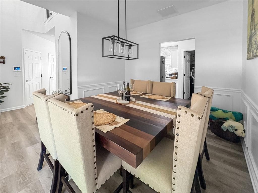 4 bedroom, 3 bathroom, 1,835 sq ft single family residence under contract at 530 Clairidge Lane, Lawrenceville, GA 30046 — photo 6