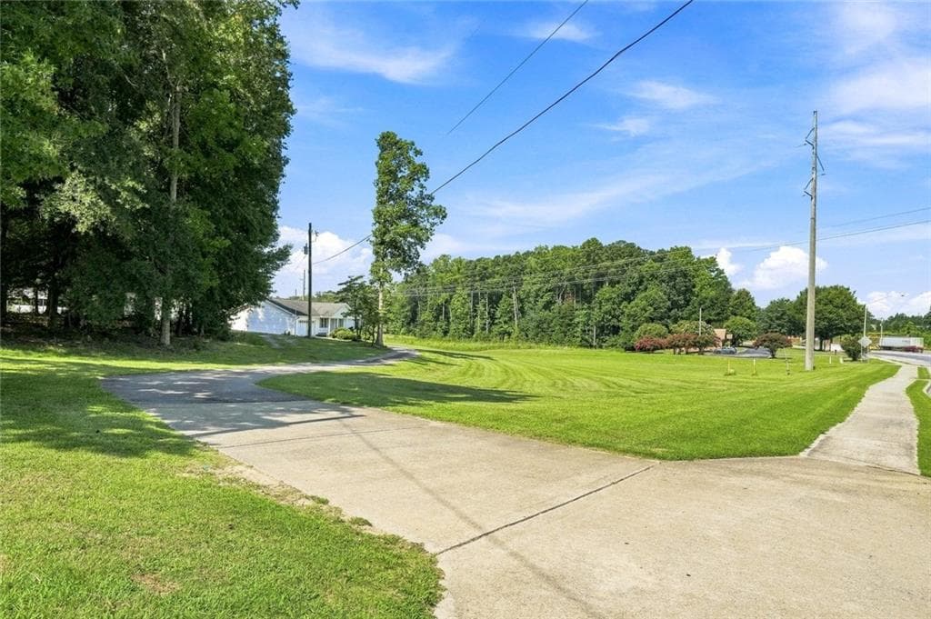 3 bedroom, 3 bathroom other for sale at 2944 Gravel Springs Road, Buford, GA 30519 — photo 6