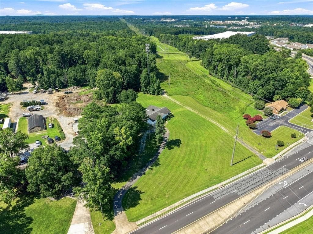 3 bedroom, 3 bathroom other for sale at 2944 Gravel Springs Road, Buford, GA 30519 — photo 7