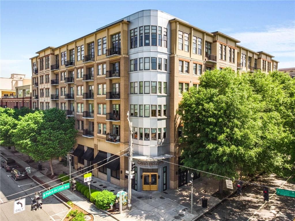 1 bedroom, 1 bathroom, 871 sq ft condominium for sale at 201 W Ponce De Leon Avenue 333, Decatur, GA 30030