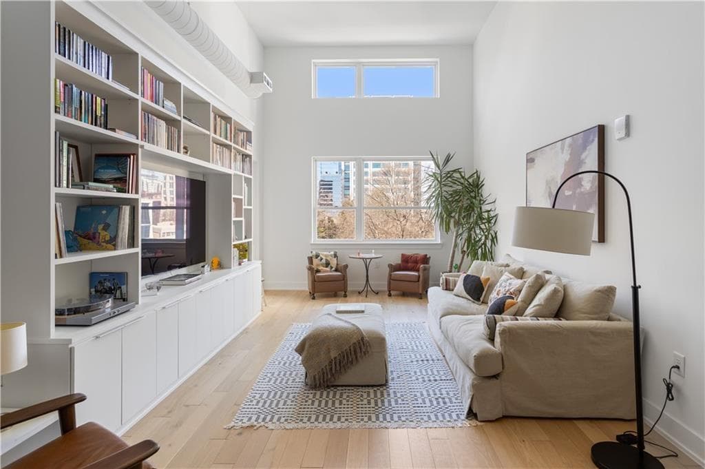 2 bedroom, 2 bathroom, 1,424 sq ft condominium for sale at 775 Juniper Street 617, Atlanta, GA 30308 — photo 3