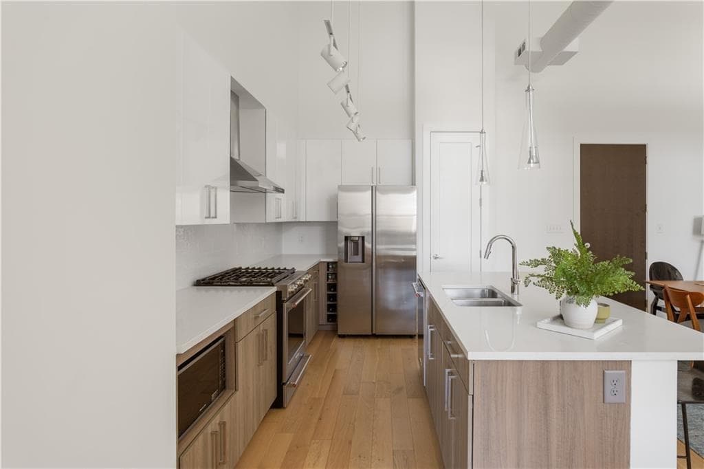 2 bedroom, 2 bathroom, 1,424 sq ft condominium for sale at 775 Juniper Street 617, Atlanta, GA 30308 — photo 9