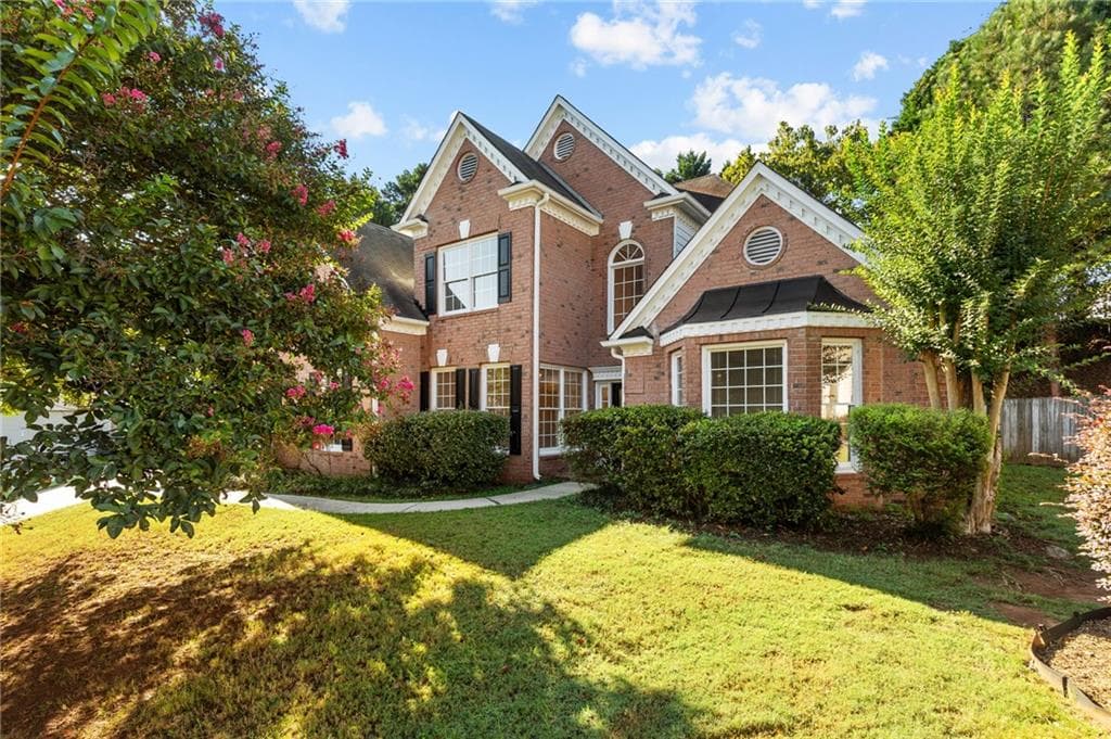 3 bedroom, 3 bathroom, 2,530 sq ft single family residence for rent at 235 Arbor Creek Way, Roswell, GA 30076 for $3,595 a month — photo 1 of 44