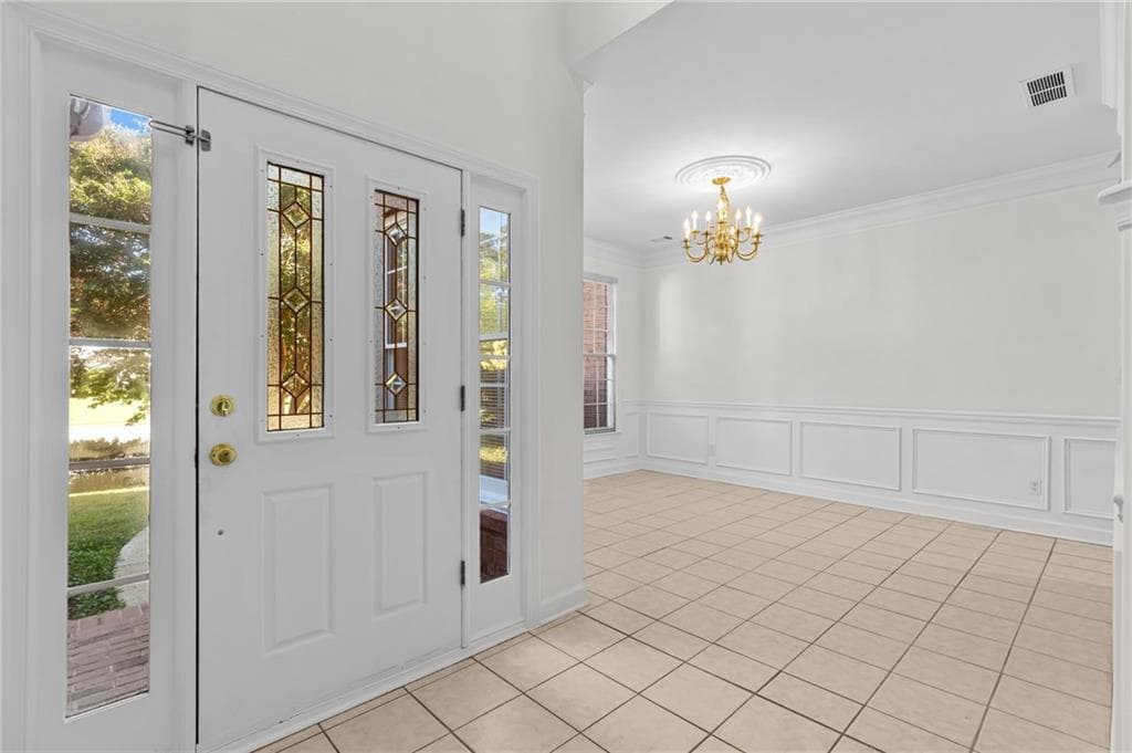 3 bedroom, 3 bathroom, 2,530 sq ft single family residence for rent at 235 Arbor Creek Way, Roswell, GA 30076 for $3,595 a month — photo 4