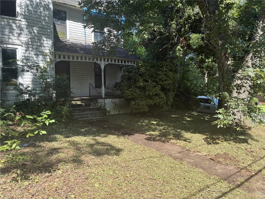 4 bedroom, 2 bathroom, 1,535 sq ft single family residence for sale at 330 Monroe Street, Tallapoosa, GA 30176 — photo 2