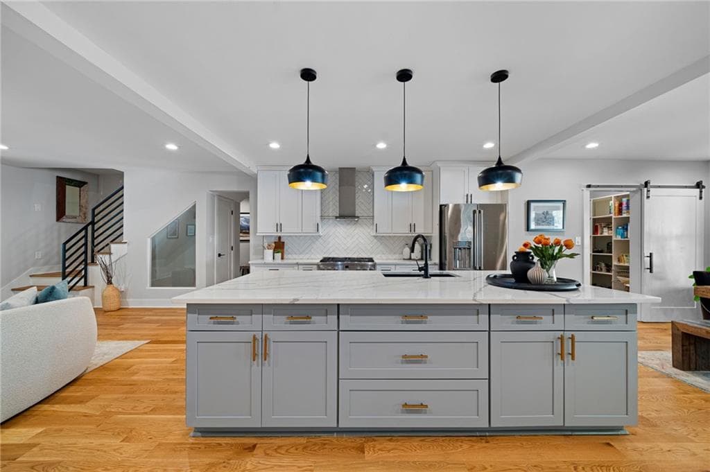 6 bedroom, 6 bathroom, 5,752 sq ft single family residence for sale at 1066 Mcconnell Drive, Decatur, GA 30033 — photo 2