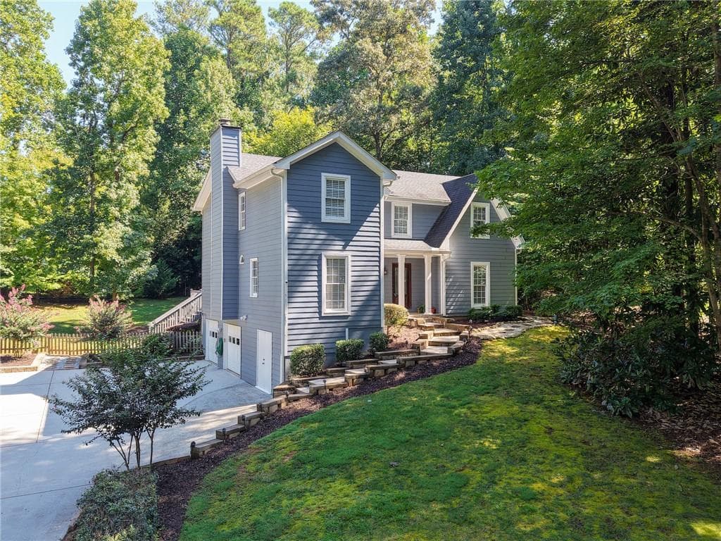 5 bedroom, 3 bathroom, 2,638 sq ft single family residence under contract at 3657 Tinsley Place, Duluth, GA 30096