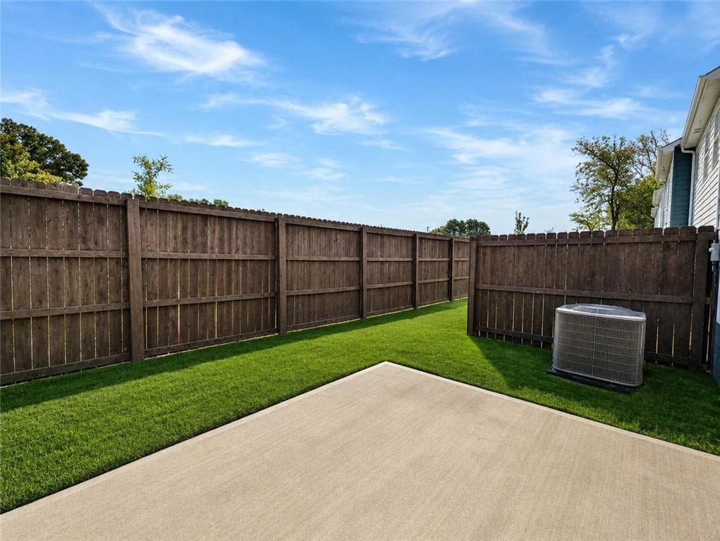 3 bedroom, 3 bathroom, 1,467 sq ft townhouse for sale at 9444 Maple Grove Lane LOT 60, Jonesboro, GA 30238 — photo 2