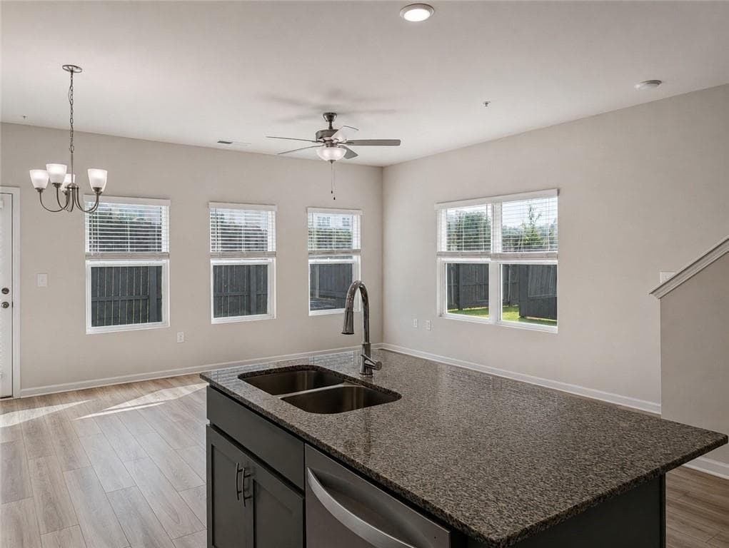 3 bedroom, 3 bathroom, 1,467 sq ft townhouse for sale at 9444 Maple Grove Lane LOT 60, Jonesboro, GA 30238 — photo 5