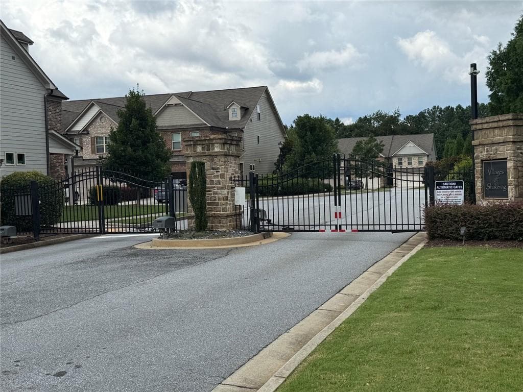 4 bedroom, 4 bathroom, 2,842 sq ft townhouse for rent at 8540 Andrast Alley, Suwanee, GA 30024 for $3,100 a month — photo 3
