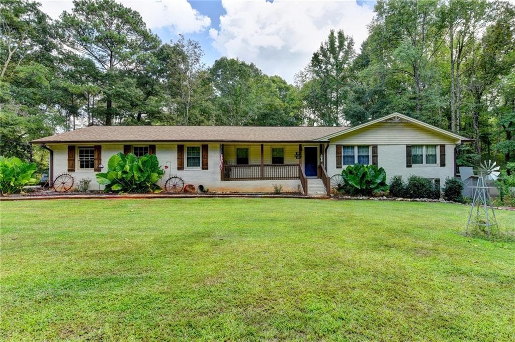4 bedroom, 3 bathroom, 3,676 sq ft single family residence for sale at 428 N Bethany Road, Mcdonough, GA 30252 — photo 1 of 46