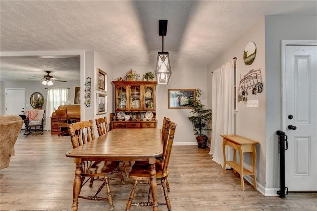 4 bedroom, 3 bathroom, 3,676 sq ft single family residence for sale at 428 N Bethany Road, Mcdonough, GA 30252 — photo 6