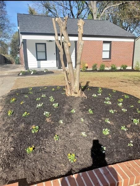 4 bedroom, 3 bathroom, 1,700 sq ft single family residence for rent at 755 Bonnie Brae Avenue, Atlanta, GA 30310 for $2,700 a month — photo 2