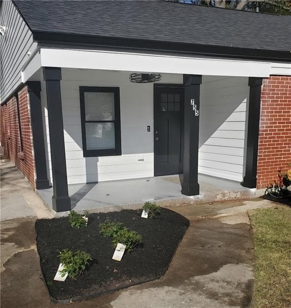 4 bedroom, 3 bathroom, 1,700 sq ft single family residence for rent at 755 Bonnie Brae Avenue, Atlanta, GA 30310 for $2,700 a month — photo 3