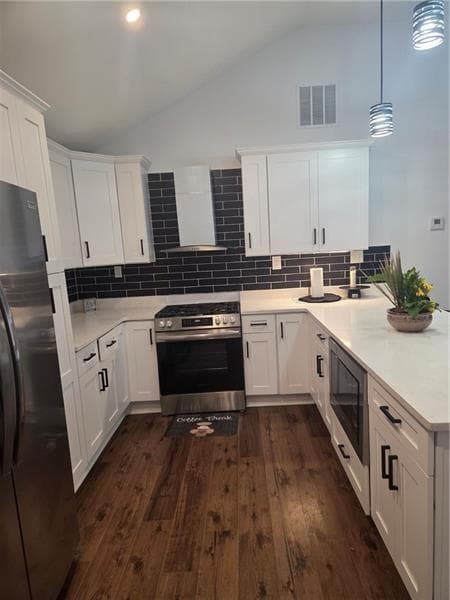 4 bedroom, 3 bathroom, 1,700 sq ft single family residence for rent at 755 Bonnie Brae Avenue, Atlanta, GA 30310 for $2,700 a month — photo 10