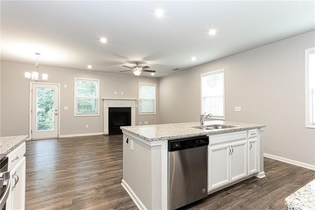 3 bedroom, 3 bathroom, 2,328 sq ft townhouse for sale at 6219 Centennial Run, Atlanta, GA 30349 — photo 10