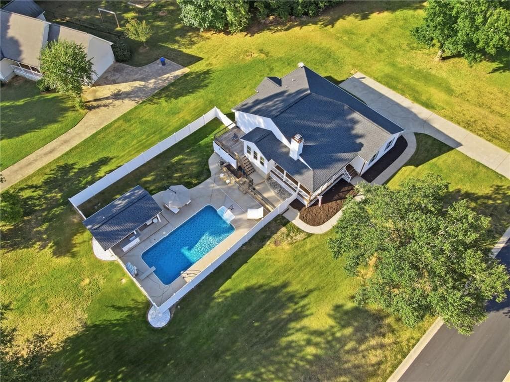 3 bedroom, 2 bathroom, 1,554 sq ft single family residence for sale at 212 Monte Lane, Jefferson, GA 30549