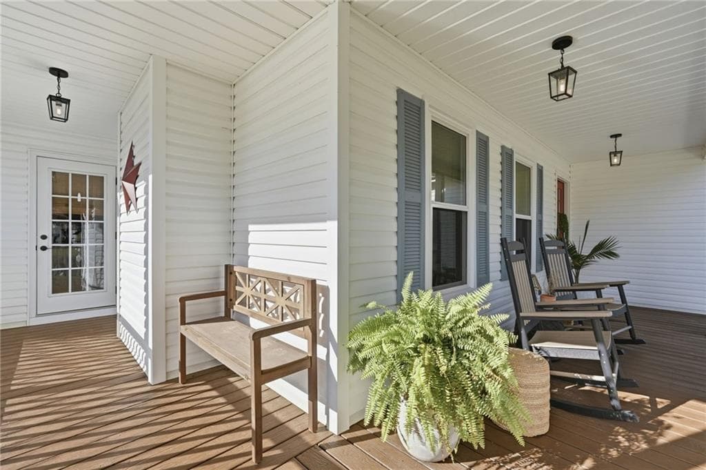 3 bedroom, 2 bathroom, 1,554 sq ft single family residence for sale at 212 Monte Lane, Jefferson, GA 30549 — photo 6