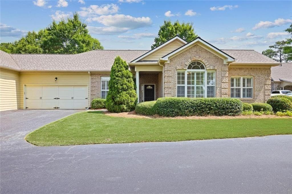 3 bedroom, 2 bathroom, 1,923 sq ft condominium for sale at 502 Mount Park Drive, Powder Springs, GA 30127 — photo 1 of 28