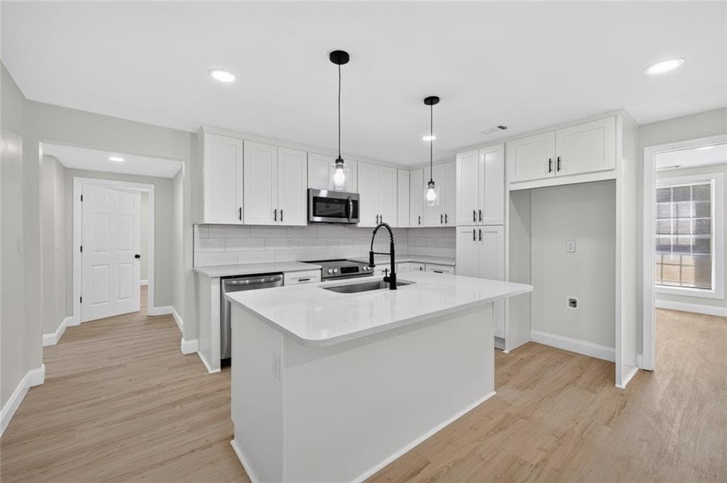 3 bedroom, 4 bathroom, 2,200 sq ft single family residence for sale at 98 Viper Lane, Braselton, GA 30517 — photo 7
