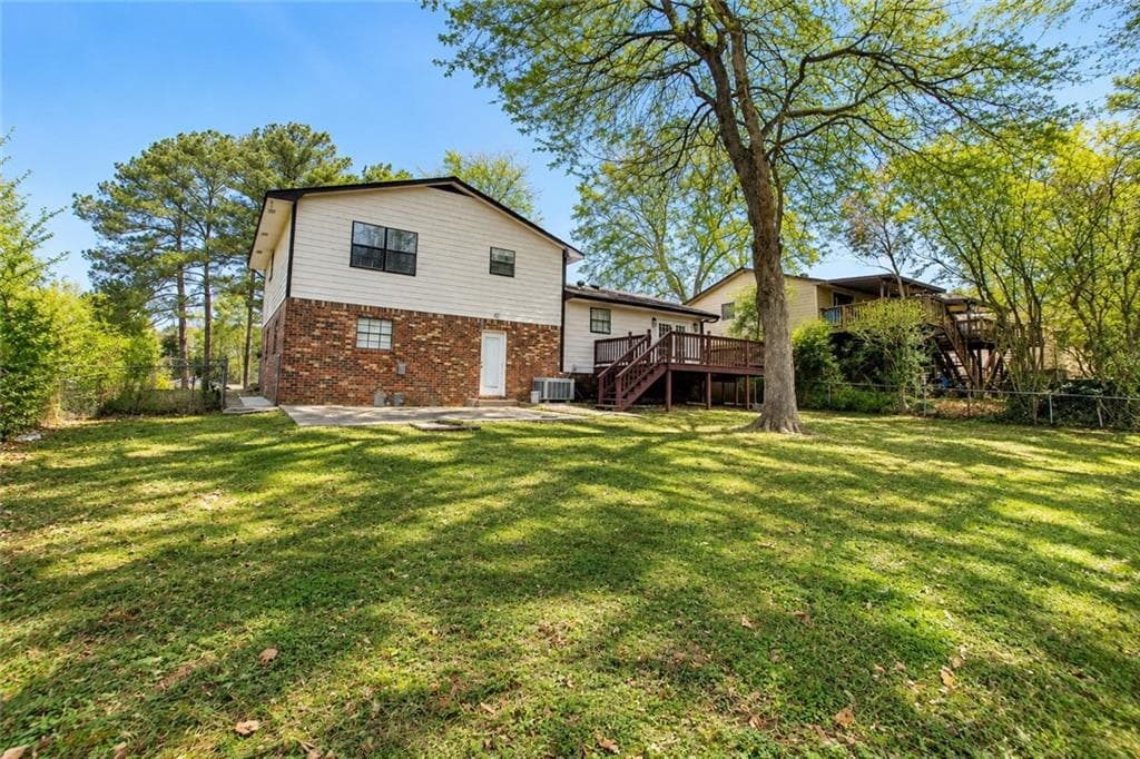 3 bedroom, 3 bathroom, 2,189 sq ft single family residence for sale at 6566 Melandre Drive, Morrow, GA 30260 — photo 8