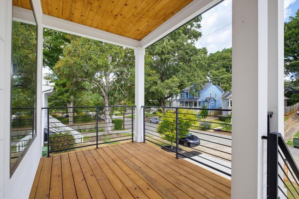 4 bedroom, 4 bathroom, 3,100 sq ft single family residence for sale at 1597 Alder Court, Atlanta, GA 30317 — photo 3