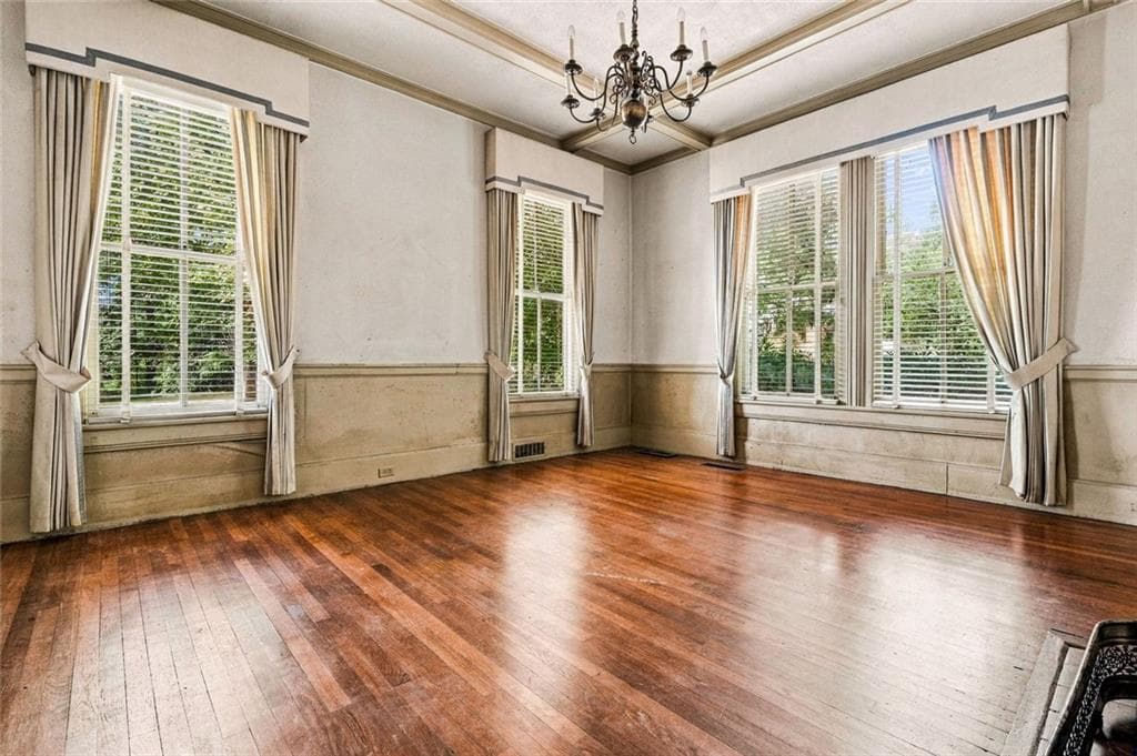 5 bedroom, 3 bathroom, 4,482 sq ft single family residence under contract at 201 Whitlock Avenue, Marietta, GA 30064 — photo 9