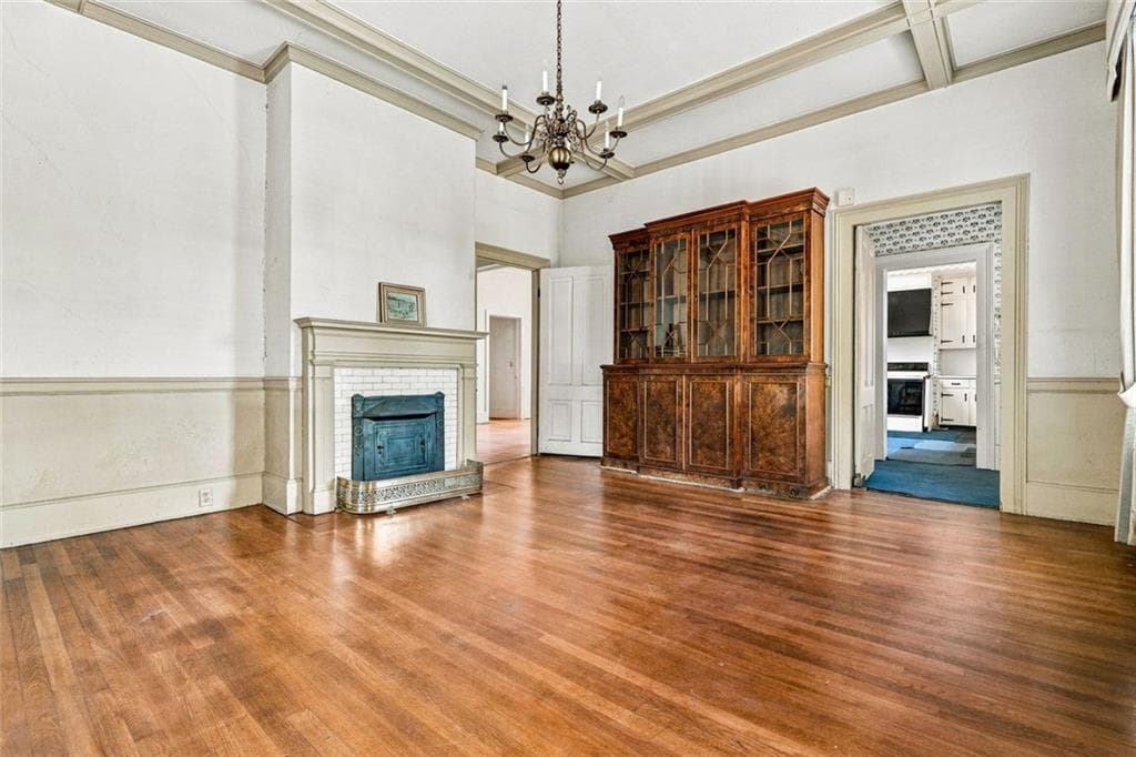 5 bedroom, 3 bathroom, 4,482 sq ft single family residence under contract at 201 Whitlock Avenue, Marietta, GA 30064 — photo 10
