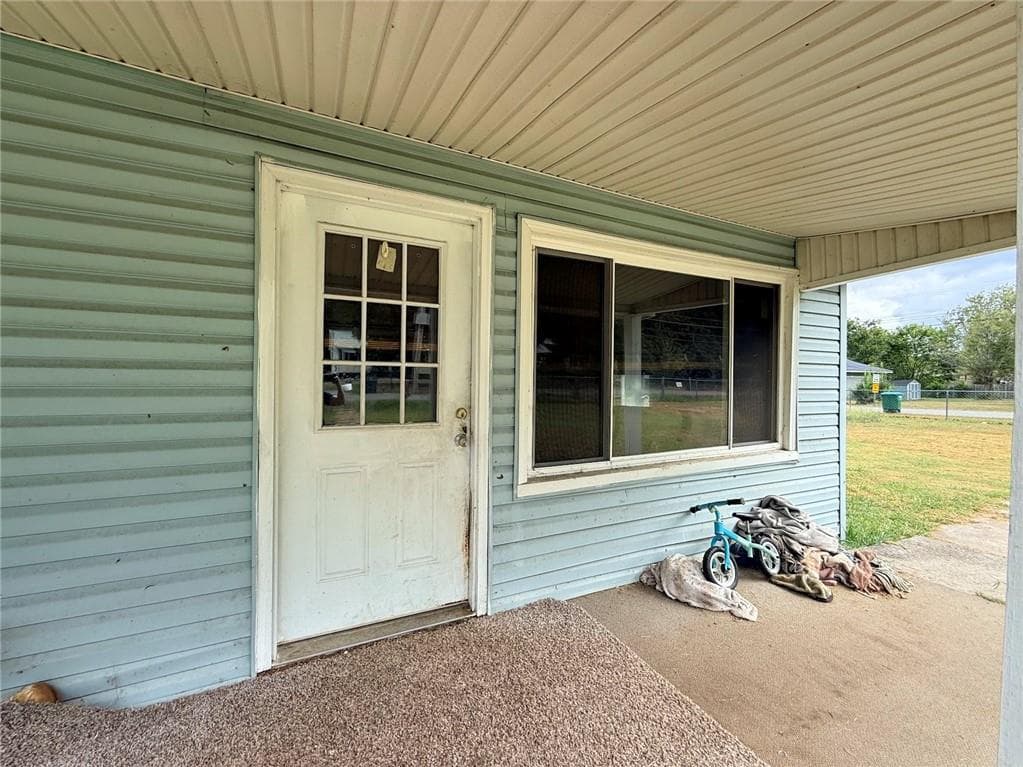 1 bedroom, 2 bathroom, 1,457 sq ft single family residence for sale at 645 James Street, Rossville, GA 30741 — photo 2