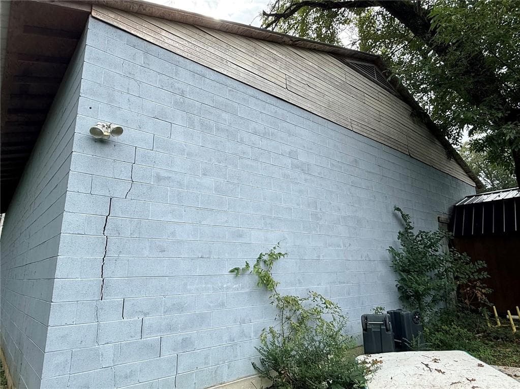 1 bedroom, 2 bathroom, 1,457 sq ft single family residence for sale at 645 James Street, Rossville, GA 30741 — photo 7