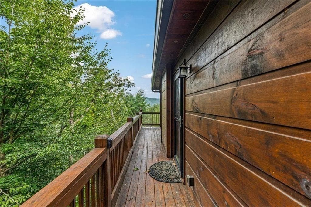 3 bedroom, 2 bathroom, 1,518 sq ft single family residence for sale at 73 Rosiey Lane, Blue Ridge, GA 30513 — photo 6