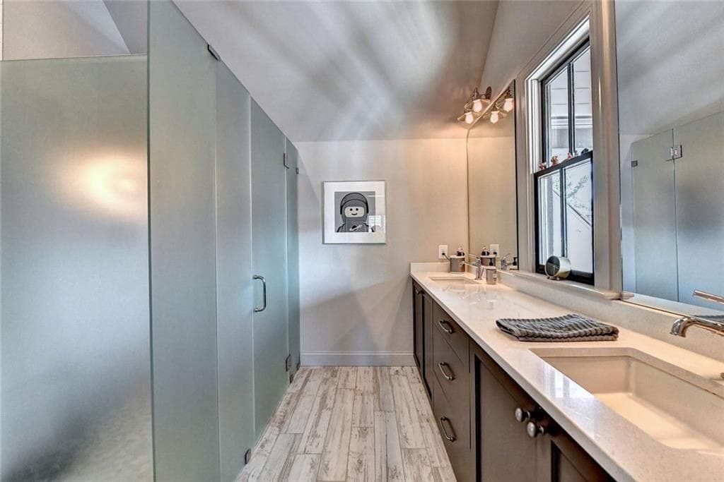 3 bedroom, 4 bathroom, 2,436 sq ft single family residence for rent at 2555 Brook Run, Alpharetta, GA 30009 for $6,385 a month — photo 9