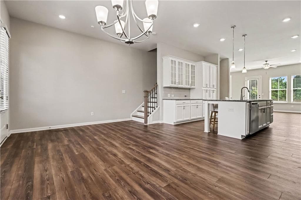 3 bedroom, 4 bathroom, 1,810 sq ft townhouse for sale at 3297 Park Pointe Cir Circle, Scottdale, GA 30079 — photo 9