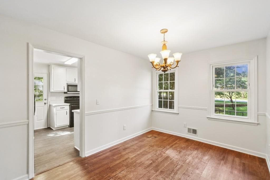 4 bedroom, 2 bathroom, 2,304 sq ft single family residence for rent at 5659 Whispering Pines Road, Mableton, GA 30126 for $2,600 a month — photo 8