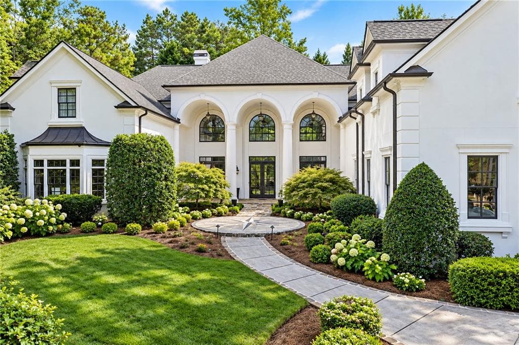 5 bedroom, 7 bathroom, 8,070 sq ft single family residence under contract at 2007 Westbourne Way, Johns Creek, GA 30022 — photo 3