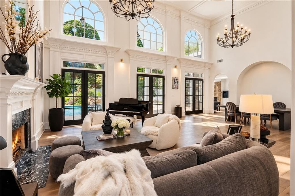 5 bedroom, 7 bathroom, 8,070 sq ft single family residence under contract at 2007 Westbourne Way, Johns Creek, GA 30022 — photo 8